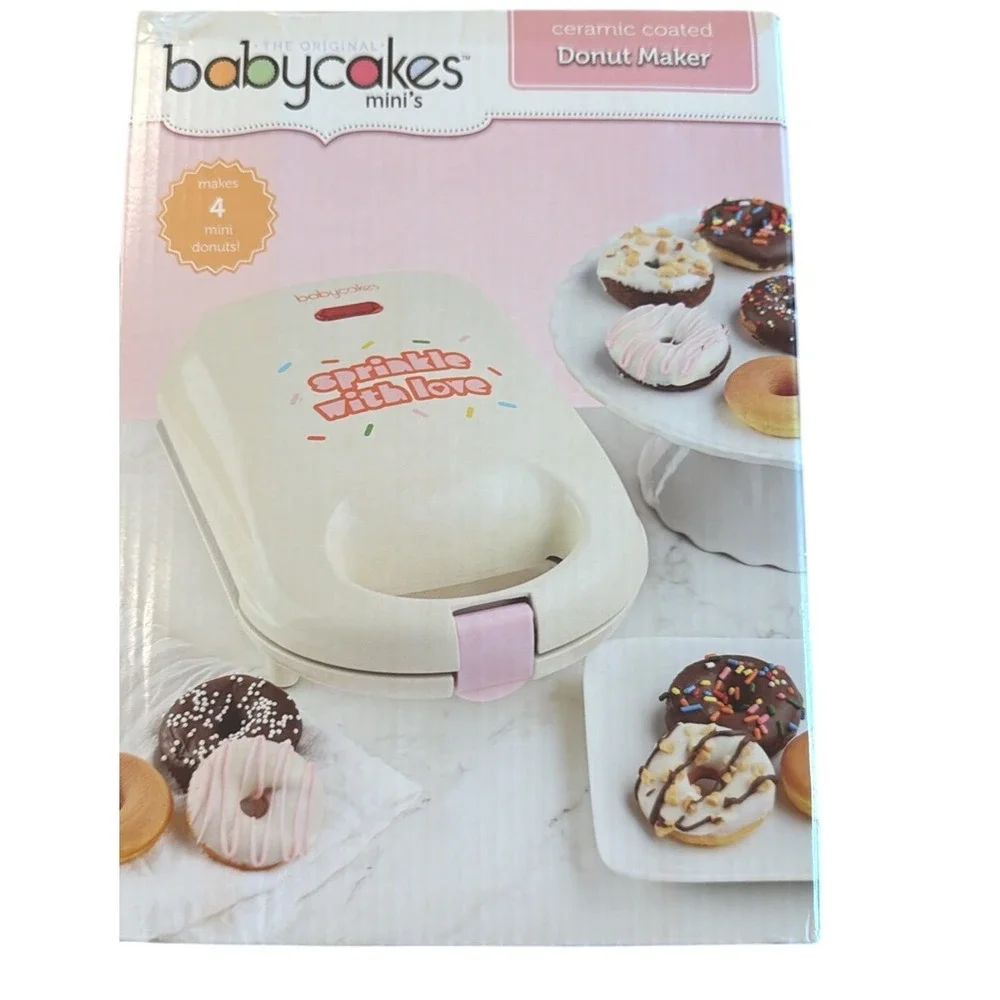 Babycakes Mini Donut Maker Ceramic‎ Coated Non-Stick Bakes 4 Donuts White Pink
